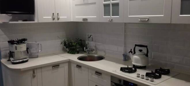 Как выбрать кухонный гарнитур для маленькой кухни?