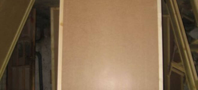 Как наклеить ДВП на дверь?