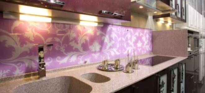 Какие бывают стеновые панели для кухни?